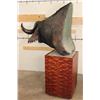Image 13 : CAPE BUFFALO Pedestal Mount with Wheels
