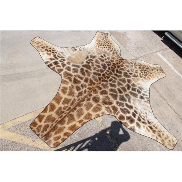 XXL GIRAFFE Rug with a Canvas Backing, Hanging Loops, and Leather Piping