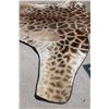 Image 4 : XXL GIRAFFE Rug with a Canvas Backing, Hanging Loops, and Leather Piping