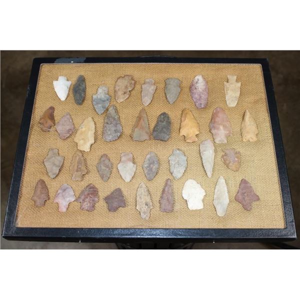 (34) Prehistoric Northeast Texas Flint Dart ARROWHEAD Points in a Display Case (ONE$)