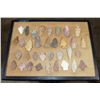 Image 1 : (34) Prehistoric Northeast Texas Flint Dart ARROWHEAD Points in a Display Case (ONE$)