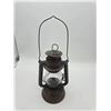 Image 1 : Beacon coal oil lamp