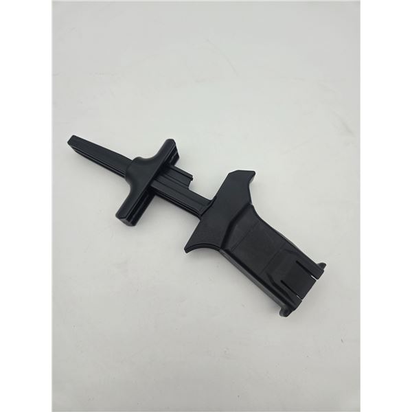 New pistol mag speed loader