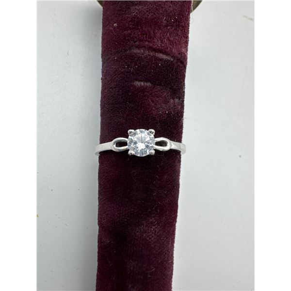 New Sterling silver ladies ring