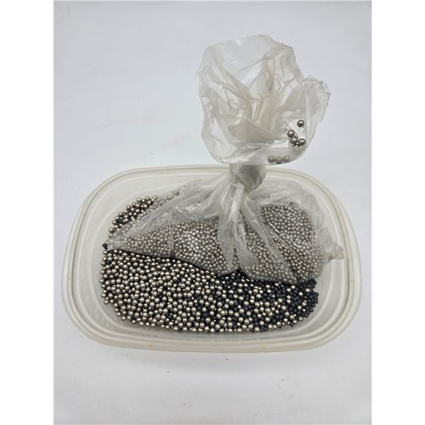 6.4lbs of steel shot.(k17-ra89)