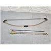 Child's bow with 4 arrows