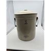 Image 1 : Medalta 5 gallon crock with lid