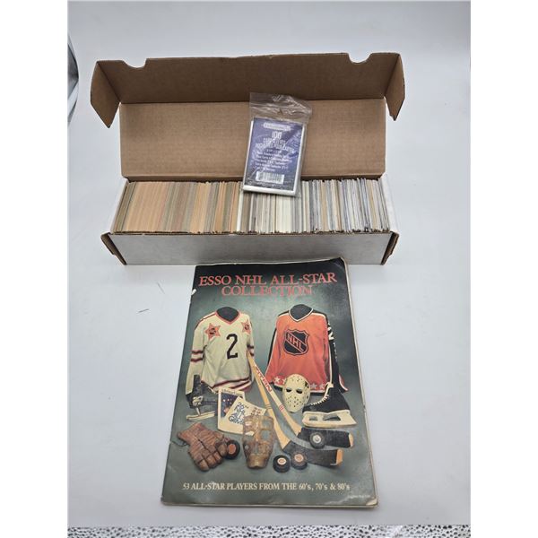 hundreds of unsearched hockey cards