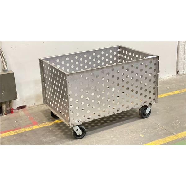 METAL ROLLING CART APPROX 26X27X49.5"