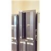 Image 2 : BAY OF 8 UNIFORM LOCKERS