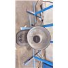Image 3 : 4 COMMERCIAL STANDING FANS AND NOMA HEATER