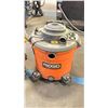 Image 2 : 2 RIDGID SHOP VACS