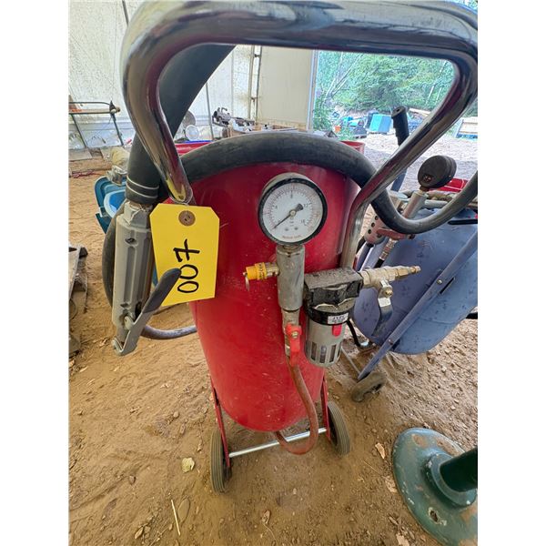 Red Sandblaster c/w Hose