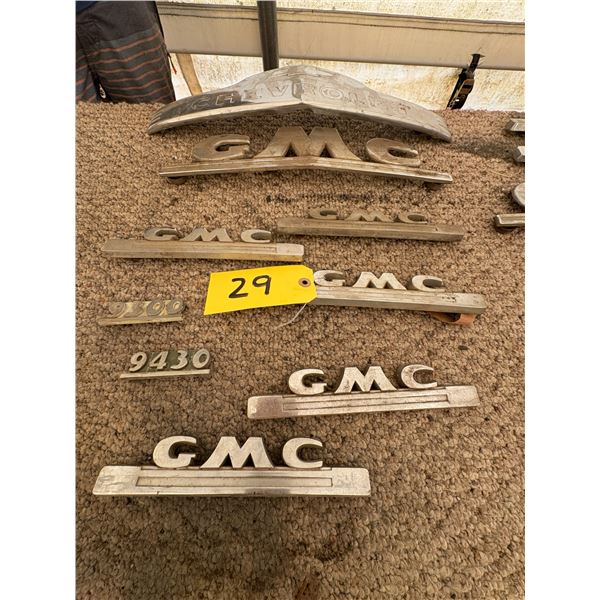 9 GMC Emblems