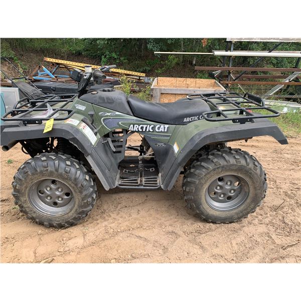2003 Quad Arctic Cat 300 4x4 950 orig. miles s/n: 4UF03ATV23T211541