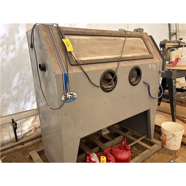 Sand Blasting Cabinet