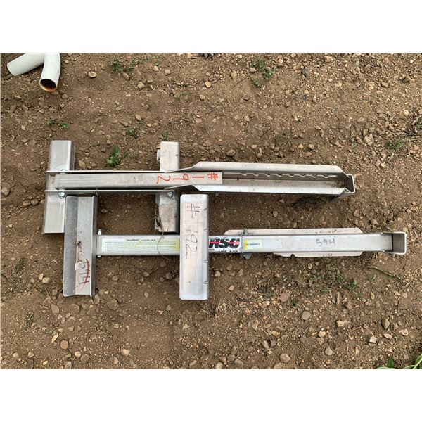 Pair of Ladder Jacks