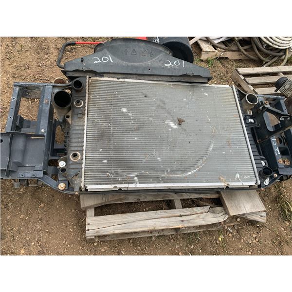 2008 GM 6L Diesel Rad & Support