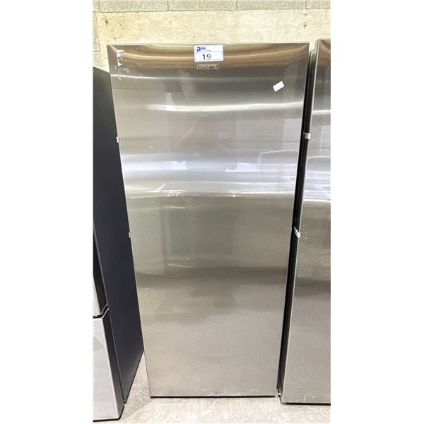 GALANZ STAINLESS STEEL STANDING FREEZER 28 W (NO HANDLE)