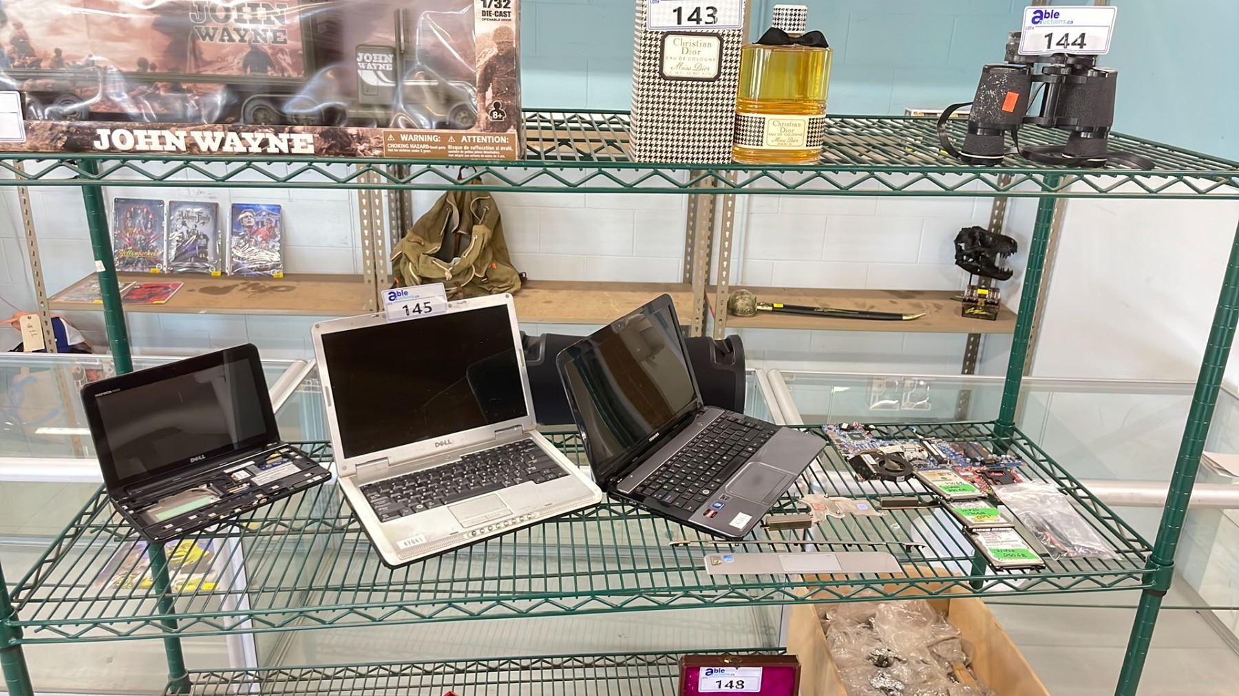 SHELF OF ASSORTED DELL COMPUTERS & COMPUTER PARTS *NO HARD DRIVES/PARTS ...
