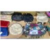 Image 3 : SHELF OF ASSORTED HANDBAGS