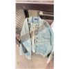Image 2 : SHELF OF DENIM JACKETS