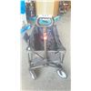Image 2 : OZARK TRAIL COLLAPSIBLE WAGON