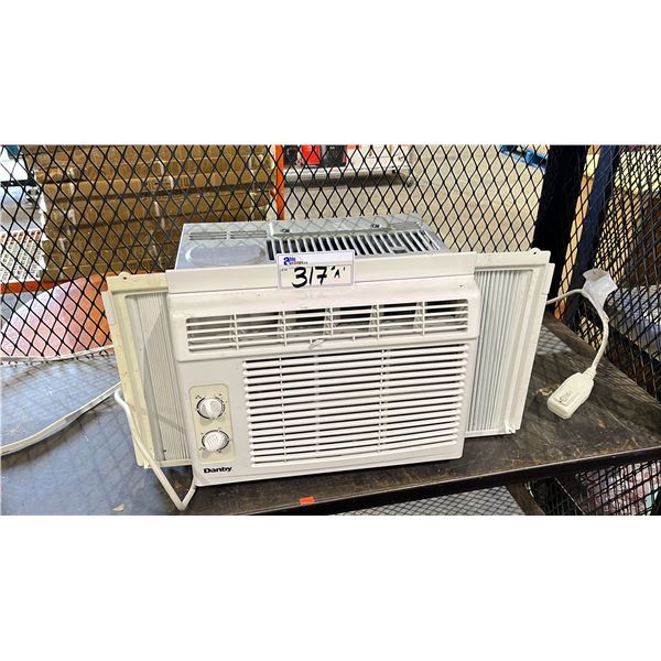 DANBY WINDOW AIR CONDITIONER