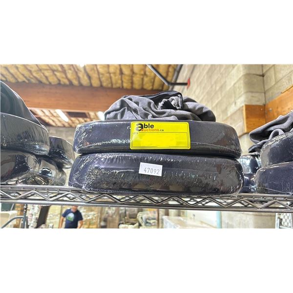 PAIR OF BLACK MEMORY FOAM SEAT CUSHIONS WITH GREY ZIP UP COVERS