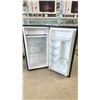 Image 2 : HAMILTON BEACH COMPACT REFRIGERATOR