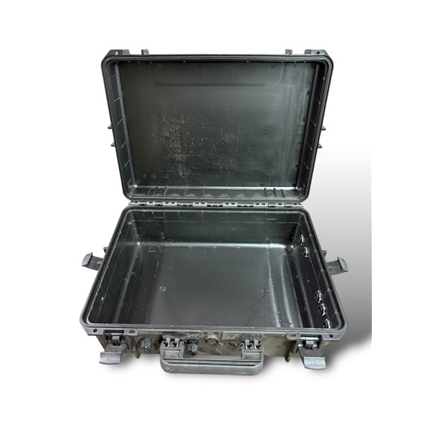 Hard Shell Locking Travellers Case