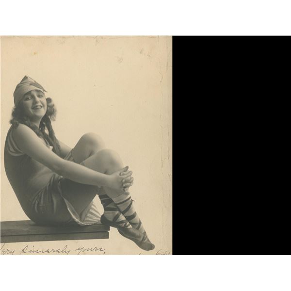 Bebe Daniels signed photo. GFA Authenticated