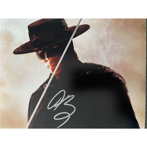 Zorro Antonio Banderas signed photo
