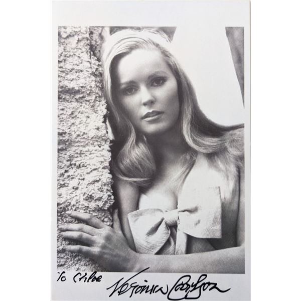 Draculas Veronica Carlson signed photo card