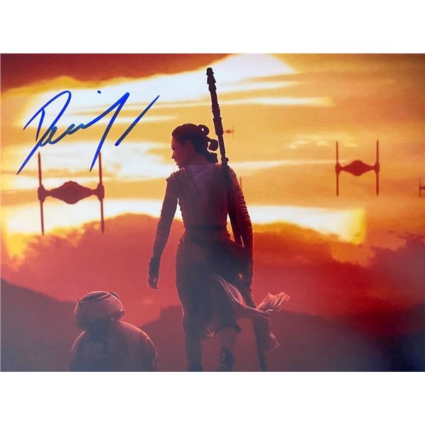 Star Wars Daisy Ridley signed movie photo