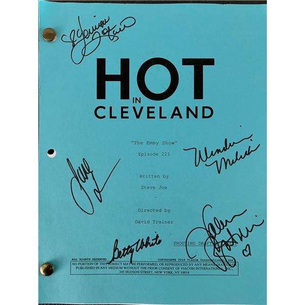 Hot in Cleveland cast signed script