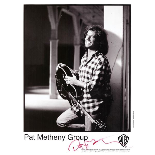 Musician Pat Metheny signed photo