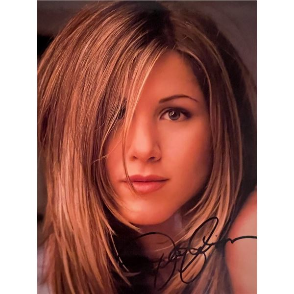 Jennifer Aniston facsimile signed photo. 5x7 inches