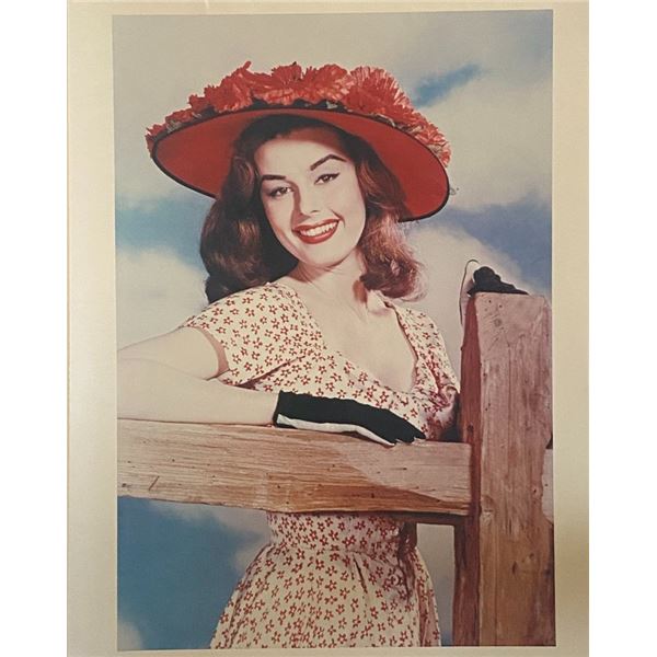 Elaine Stewart photo