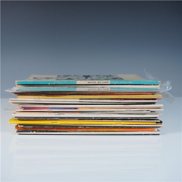 25pc Vintage Jazz Magazine Collection, Down Beat & More