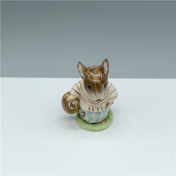 Royal Albert Beatrix P. Figurine, Mrs Tittlemouse
