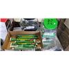 Image 1 : 2 BINS OF CARABINERS AND POCKET KNIVES WITH TRAY OF LIGHT STICK