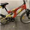 Image 2 : RED AND YELLOW NORTHLAND BIKE