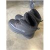 Image 2 : NEW PAIR OF CANADIANA WATERPROOF LINED BOOTS SIZE 13