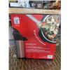 Image 2 : INSTANT POT DUO V5 6QT 7IN1 PRESSURE COOKER - TESTED WORKING, RETAIL $159