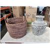 Image 1 : NESTING BASKETS AND HEAVY POTTERY VASE