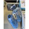 Image 2 : INFLATABLE UNICORN, FOAM SHAPE SET, CURLING SET, SIZE 9.5Y CLEATS AND GOGGLES