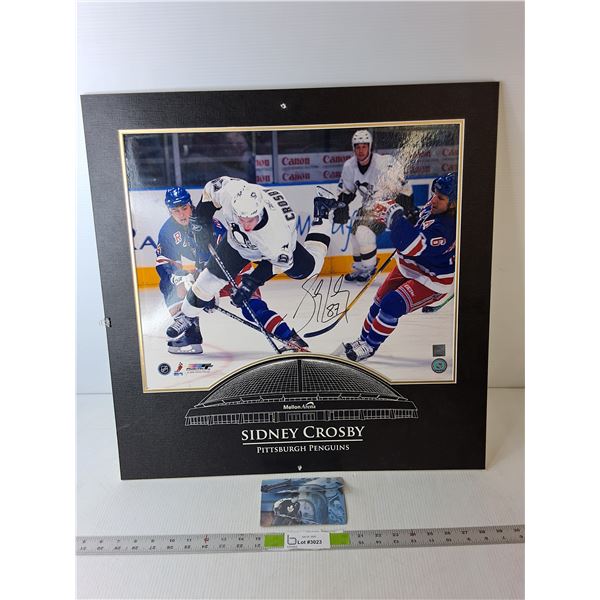 Autographed Sidney Crosby Pittsburgh Penguins Photo with Certificate of Authenticity 24", Pickup Onl