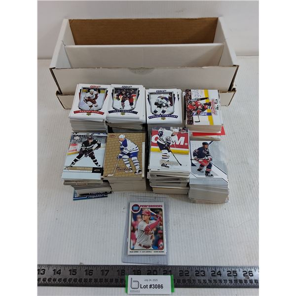 (600+) Mostly Upper Deck 2006 NHL Collector Cards