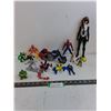 Image 1 : Assorted Super Hero Toys